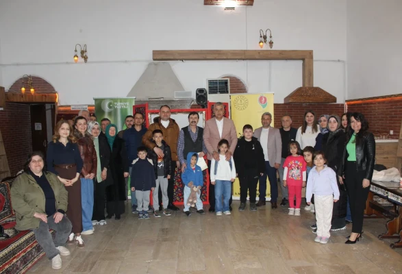 Amasya’da “Karagöz” Rüzgârı Esti