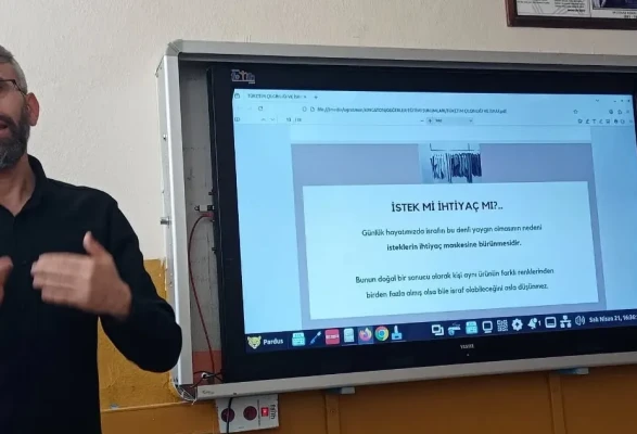 Merzifon’da Öğrencilere “Tüketim Çılgınlığı ve İsraf” Uyarısı