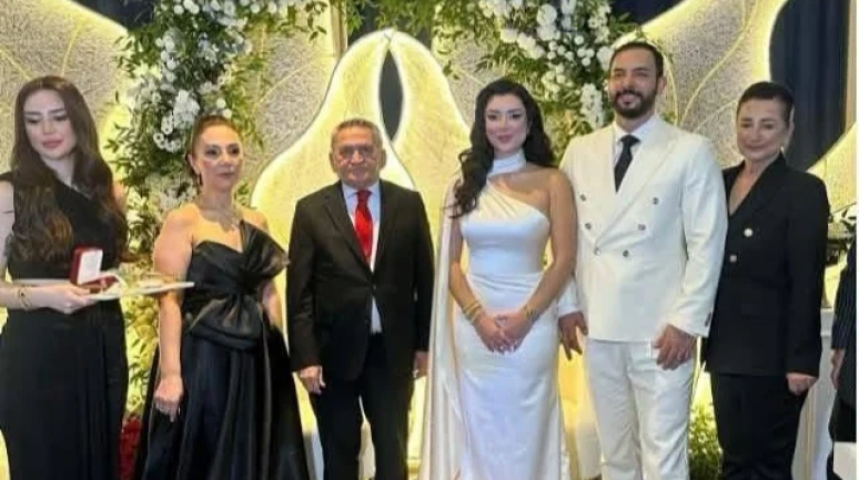 Kısmetse Olur Çifti Nişanlandı