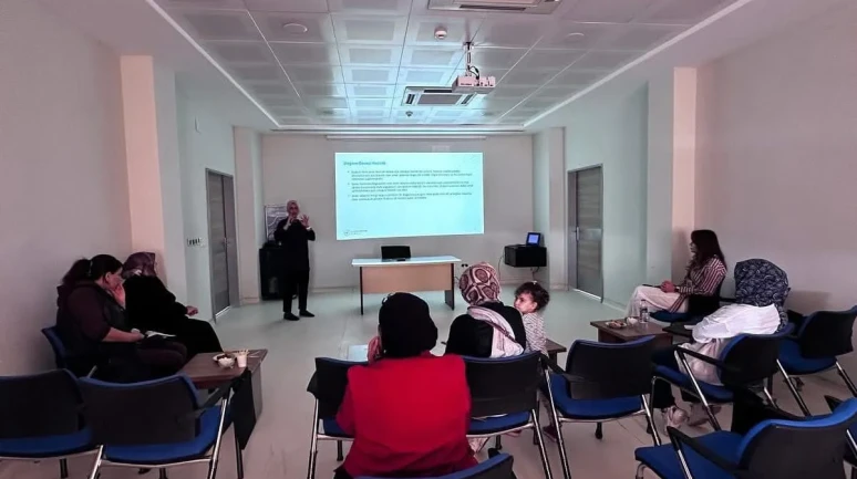 Suluova’da “Bebek Akademisi”yle Sağlıklı Nesiller Yetişiyor