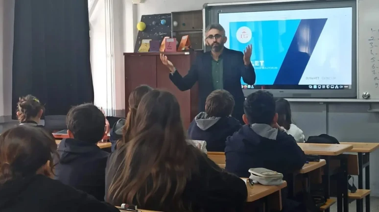 Müftülükten Öğrencilere “Adalet” Konulu Konferans