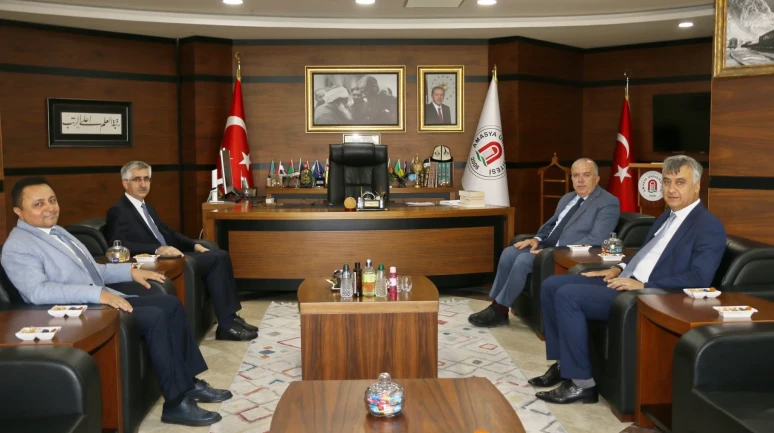 Bakan Yardımcısı Nazif Yılmaz’dan Amasya Üniversitesi Rektörü Prof. Dr. Ahmet Hakkı Turabi’ye Ziyaret