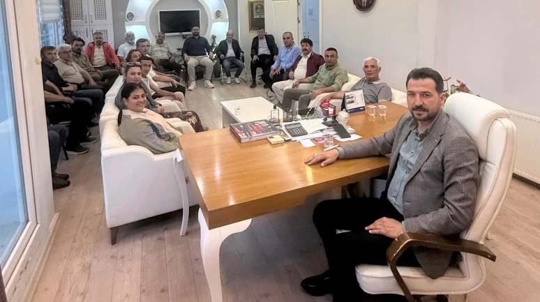 AK Parti Merzifon İlçe Yönetim Kurulu Haftalık Toplantısını Gerçekleştirdi