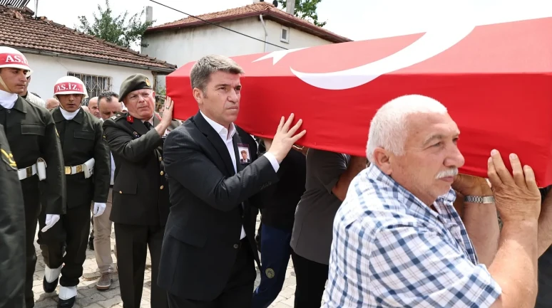 Kore Gazisi Halil Kanar Amasya'da Son Yolculuğuna Uğurlandı
