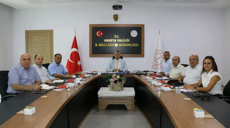 Amasya’da Eğitim Yöneticileri Tek Masada!