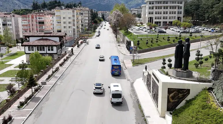 Amasya Trafiğinde Büyük Artış: Araç Sayısı 170 Bine Dayandı