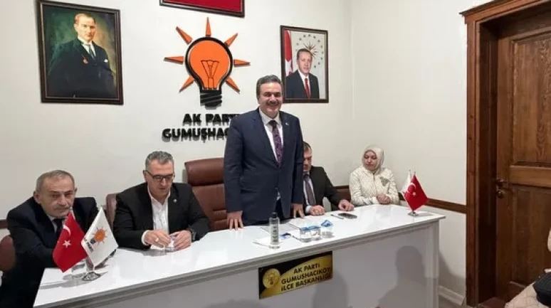 AK Parti’den Gümüşhacıköy’de Güçlü Toplantı