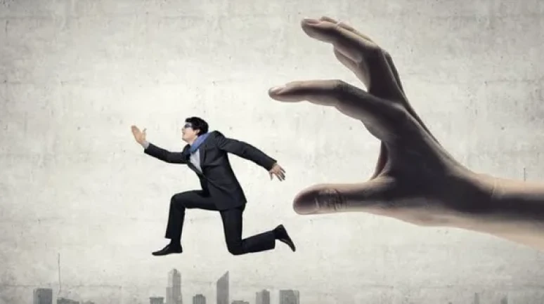 Rüyada Birinden Kaçmak Ne Anlama Gelir? Uzmanlara Göre Bu Rüya Ne Anlatıyor!