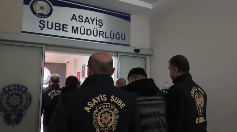 Telefon dolandırıcılarına darbe: 3 tutuklama