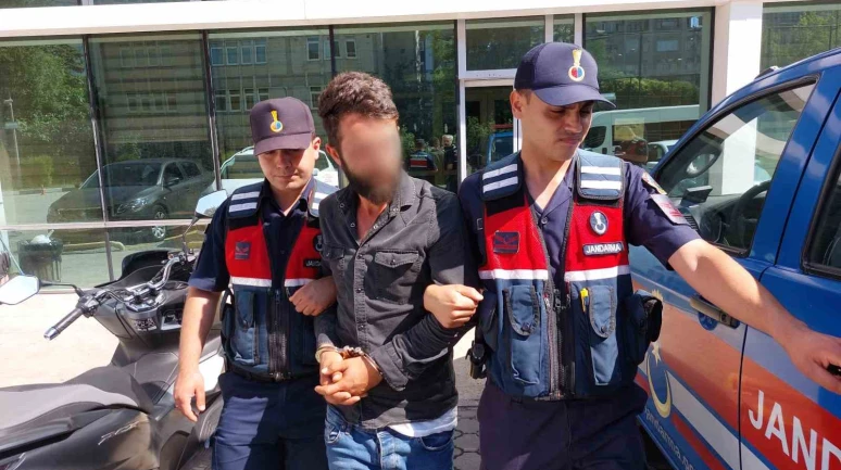 Husumetlisini vurmak isterken yanındaki 2 kişiyi yaraladı, özür diledi