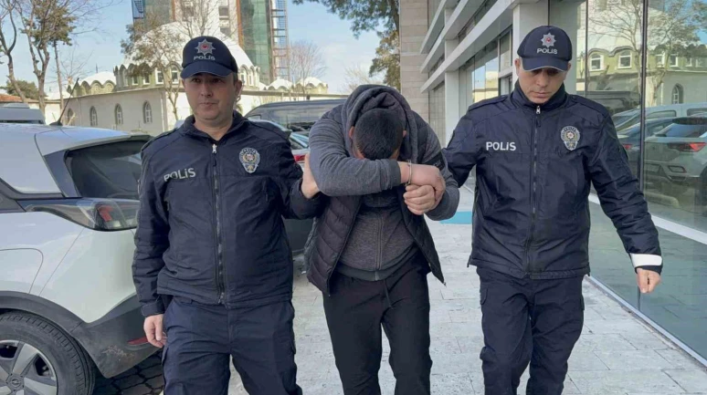 Polislere saldırıp polis aracına zarar veren alkollü şahıs tutuklandı