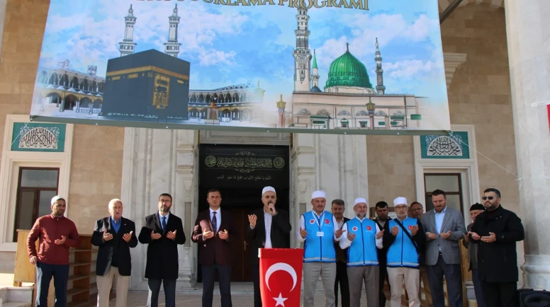 Hacı Adayları Şehzadeler Şehri Amasya’dan Dualarla Uğurlandı