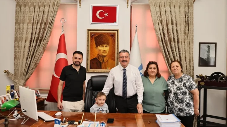 Başkan Alp Kargı, Belediyede Konuklarını Ağırlamaya Devam Ediyor
