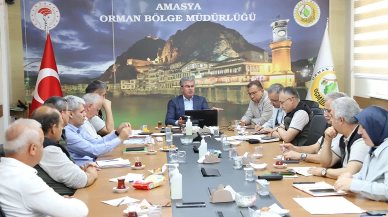 Amasya Orman Bölge Müdürlüğü’nde Şube Müdürleri Değerlendirme Toplantısı Gerçekleştirildi
