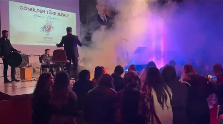 Amasya Üniversitesi’nde Türkü Dolu Gece!