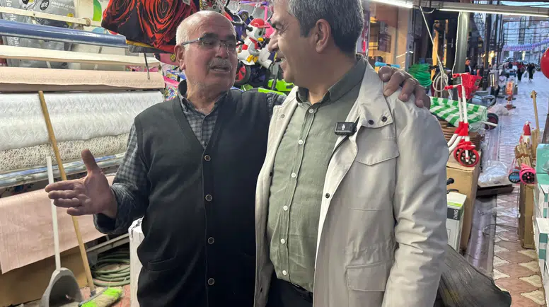 Başkan Uzun Bayramda Esnafla Bayramlaştı