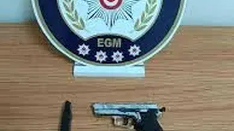 Suç Operasyonları Peş Peşe! Kaçak Makaron, Uyuşturucu ve Şase Oyunu Ortaya Çıkarıldı