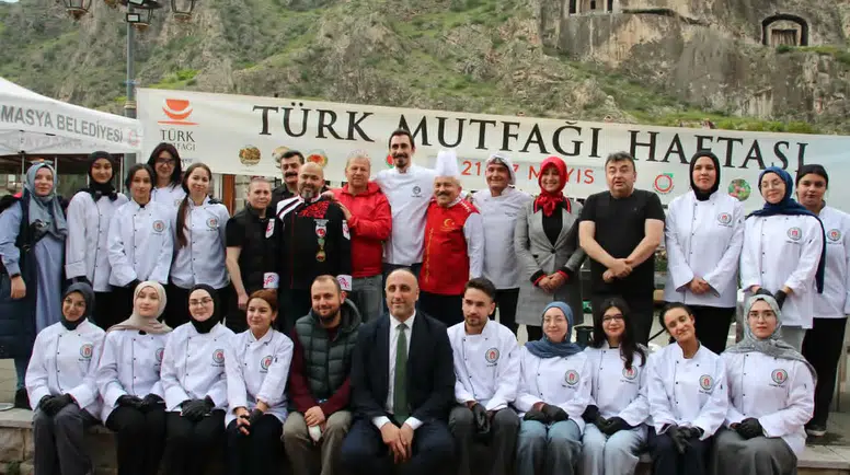 Şampiyon Şef Sezer Dirican, Türk Mutfağı Haftası için Amasya’da