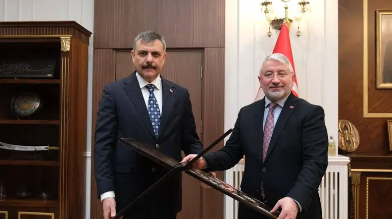 Bakan Çiftçi Çorum’un Fahri Hemşehrisi Oldu