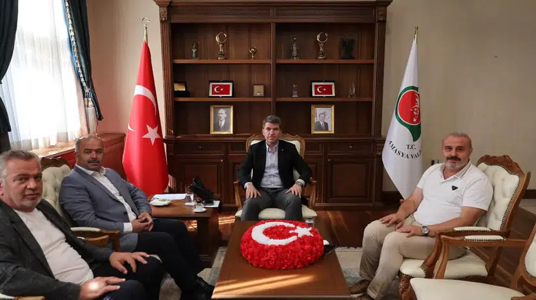 Vali Bakan Ziyaretçilerini Ağırladı