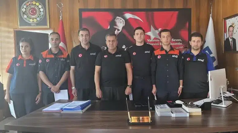 AFAD Amasya’da Özverili Personele Başarı Belgesi