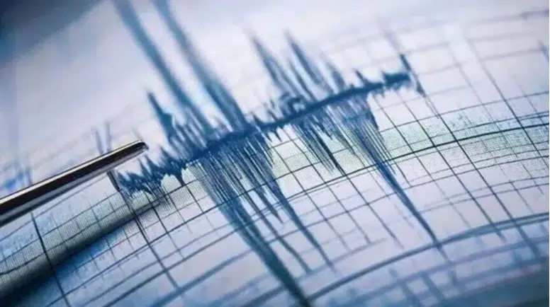 5,2’lik Deprem Paniğe Neden Oldu!