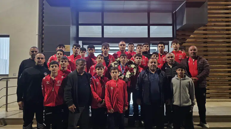 Balkan İkincisi Bilal Arda Kuzucu Amasya’da Karşılandı