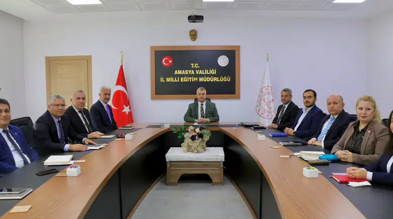 Amasya’da Haftalık Eğitim Değerlendirme Toplantısı Yapıldı