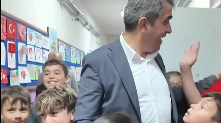 Başkan Uzun Minik Kalplerle Buluştu!