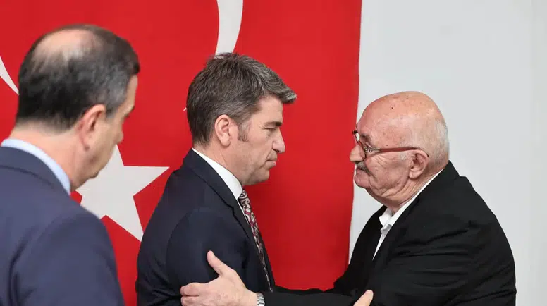 Amasya Valisi Bakan Ulu Çınarların Sofrasına Konuk Oldu