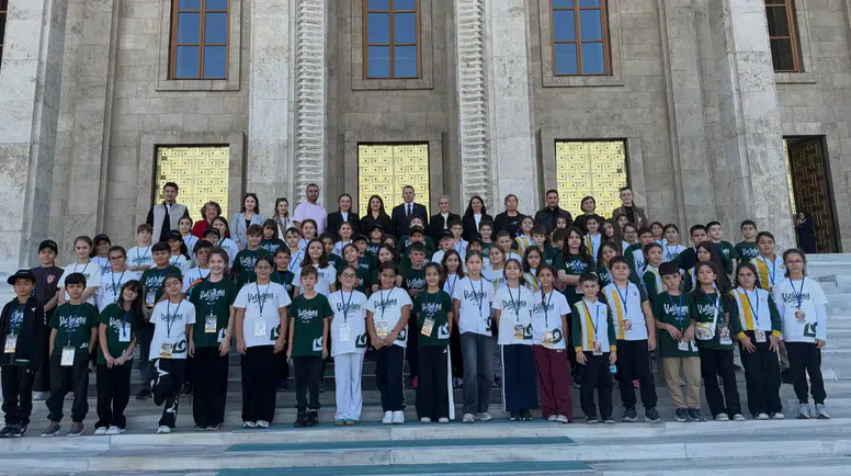Amasyalı Minikler Gazi Meclis’te!