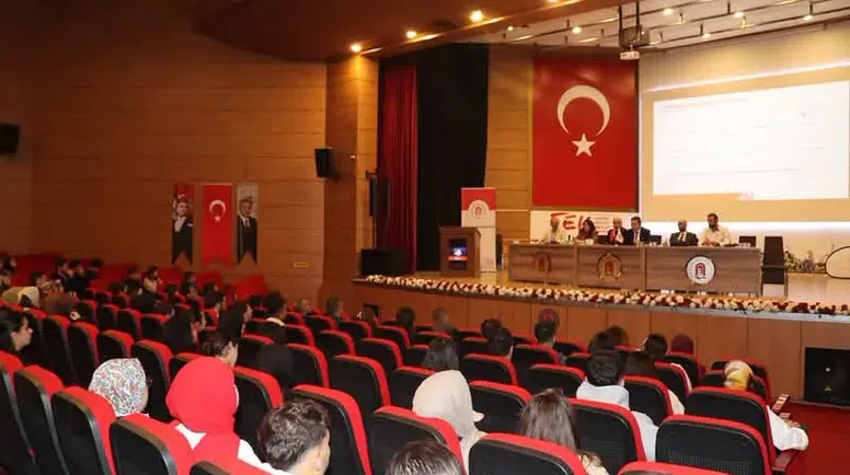 Amasya Üniversitesi’nde Kulüpler Masada