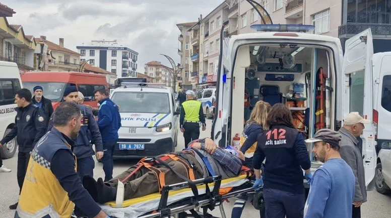 Çorum’da Otomobil Yayaya Çarptı: 1 Yaralı!