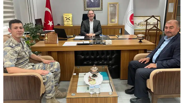 Üsteğmen Haşeri’den Müftü Yalçınkaya’ya Ziyaret!