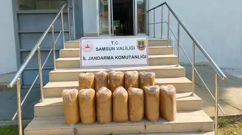 Araçtan 60 Kilo Kaçak Tütün Çıktı