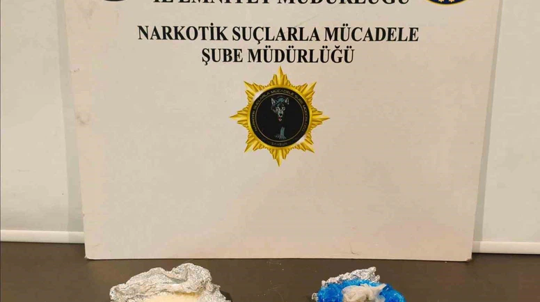 Narkotik Operasyonları: Uyuşturucu ve Para Ele Geçirildi!