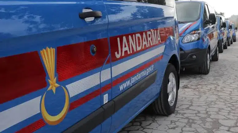 Amasya’da Jandarmadan Peş Peşe Operasyon!