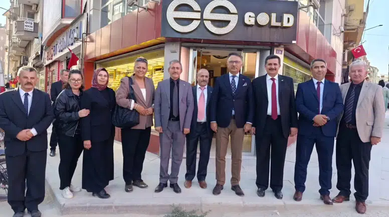 MHP Merzifon’da Kapı Kapı Geziyor!
