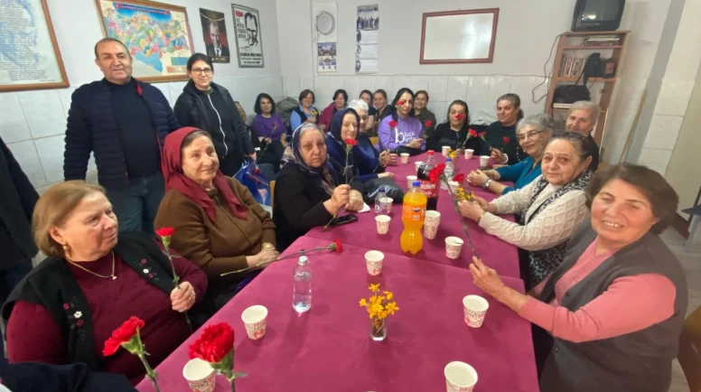 Kadınlara Çiğdemli Kutlama