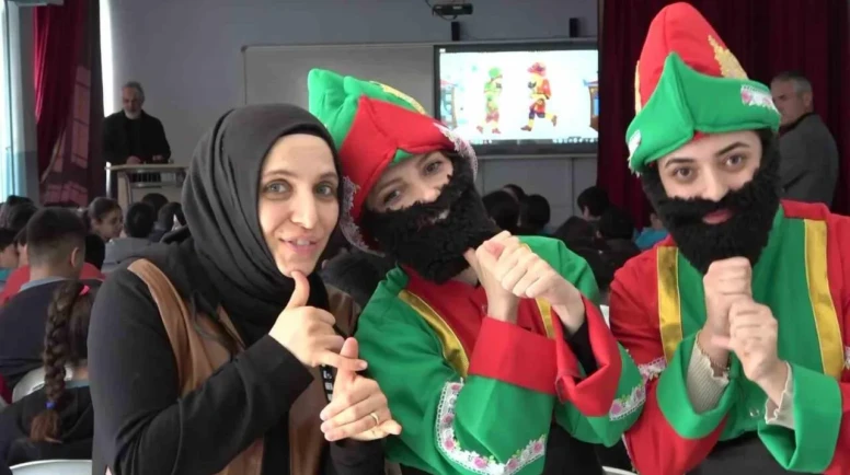 Amasya’da Genç Kadınlardan Alkışlanan Gösteri!