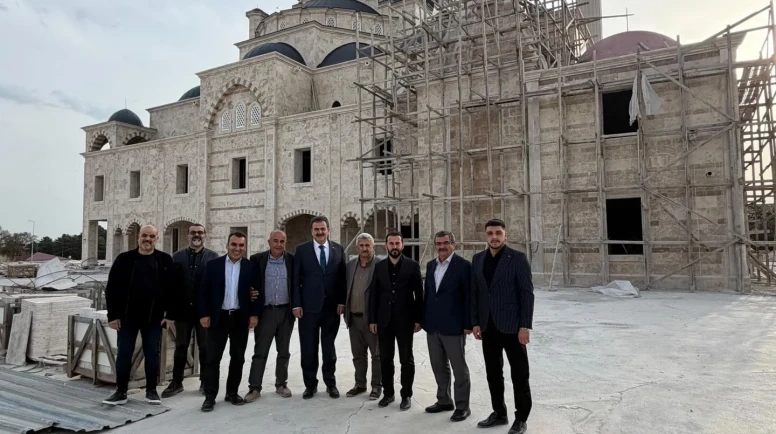 Vekil İpek Suluova’da Sahada