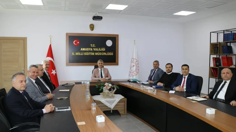 Amasya’da Eğitim Zirvesi: Katipoğlu Sahada Vites Yükseltti