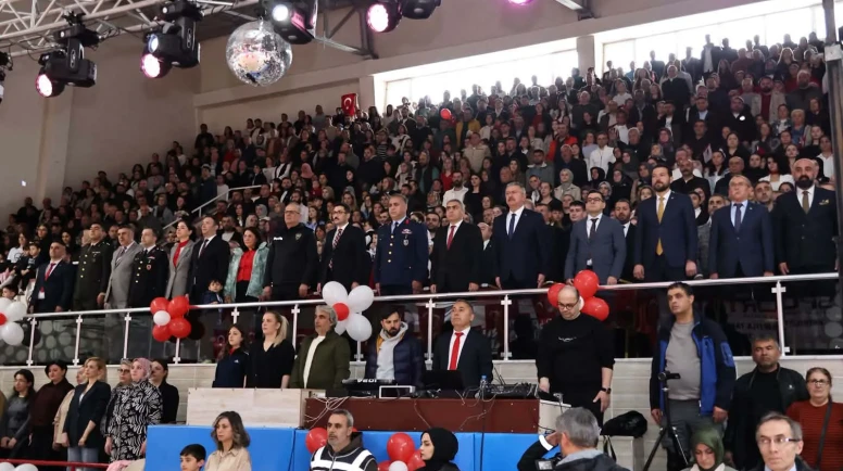 Merzifon’da 23 Nisan Coşkusu: Çocuklar Bayramı Doyasıya Kutladı!