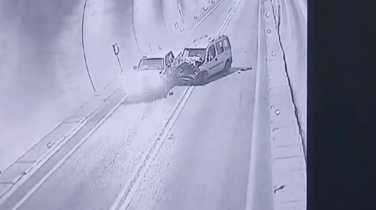 Tünelde Feci Çarpışma Kamerada! 7 Kişi Yaralandı