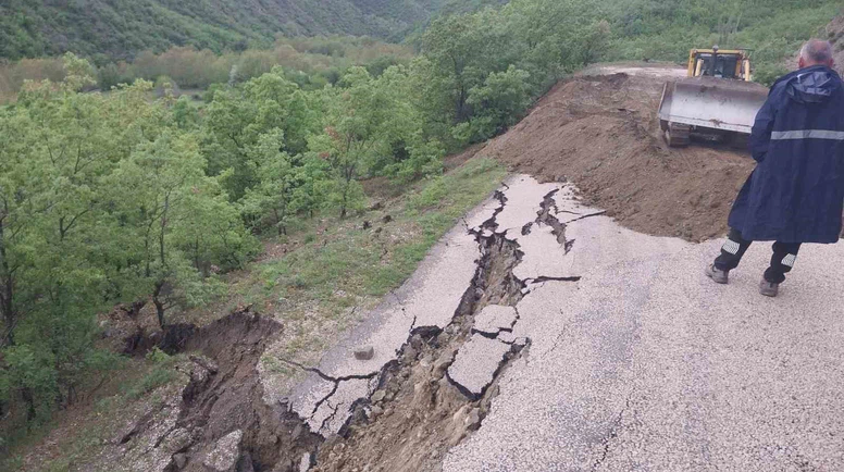 Amasya’da Heyelan Meydana Geldi