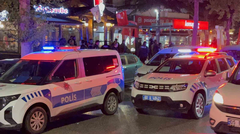 Bıçaklı Tartışma Kanlı Sonuçlan: 1 Kişi Yaralandı