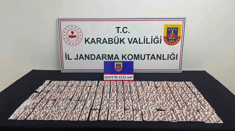 Uyuşturucu Operasyonunda Bin 901 Sentetik Hap Ele Geçirildi