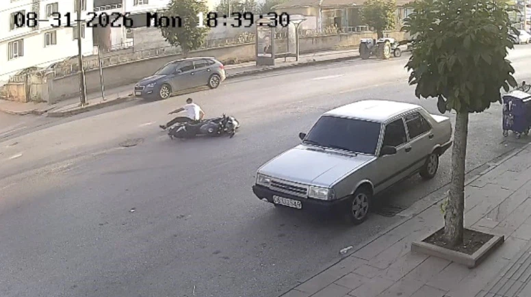 Motosiklet ile Bisiklet Çarpıştı: 2 Yaralı