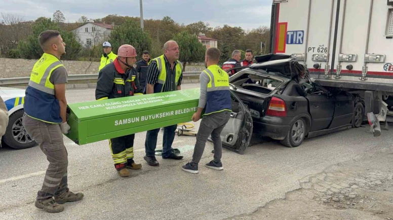 Otomobil tırın altına girdi: 23 yaşındaki sürücü hayatını kaybetti