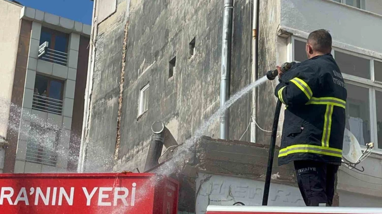 Bir işletmede çıkan yangın paniğe yol açtı